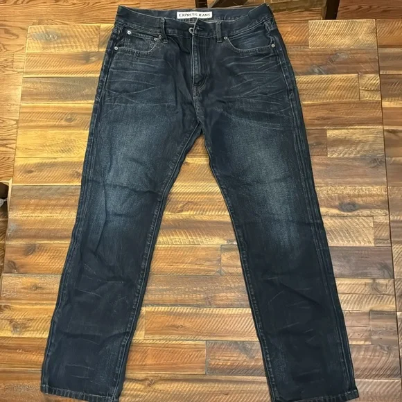 Express Jeans - Picture 3 of 4